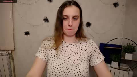 Snapshot of mariatess_ chatting on 27, 4, 2026 Mariia online show from 27, 4, 2026