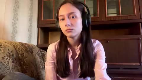 Snapshot of maricruzsilleman chatting on 15, 3, 2026 Lois online show from 15, 3, 2026