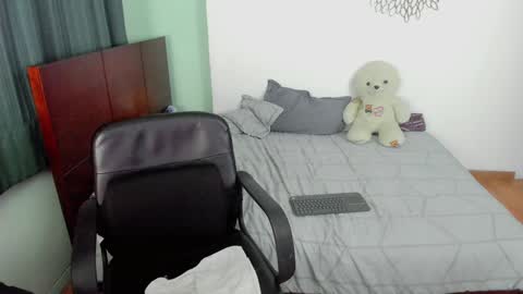 700 pm Washington time online show from 15, 1, 2025