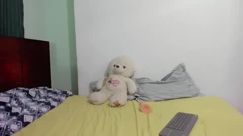 700 pm Washington time online show from 5, 3, 2025