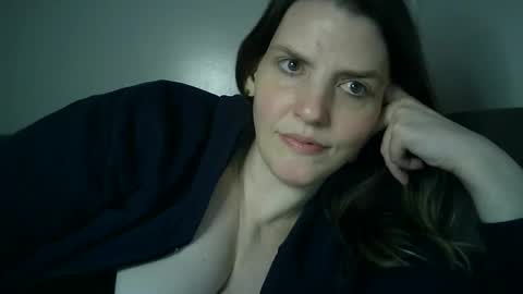 Mariejojo online show from 9, 1, 2025