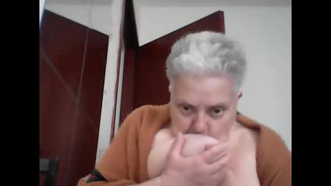 marilu64 online show from 5, 4, 2026