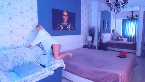 Mary Mais online show from 15, 10, 2025