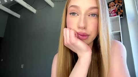 Amelia online show from 4, 6, 2026