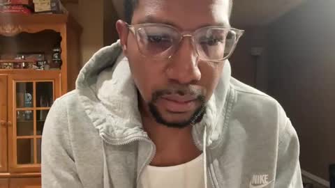 MARIOLUIGIHOT online show from 1, 2, 2025