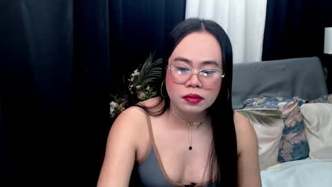 Snapshot of mariposa_911 chatting on 20, 10, 2025 LEAH online show from 20, 10, 2025