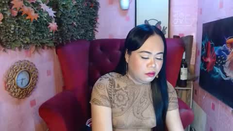 LEAH online show from 8, 11, 2025