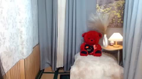 LEAH online show from 4, 3, 2026