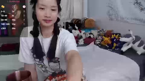 Snapshot of marissapeach chatting on 12, 10, 2025 MarissaPeach online show from 12, 10, 2025