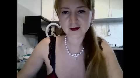 mariza_love359092 online show from 24, 2, 2026