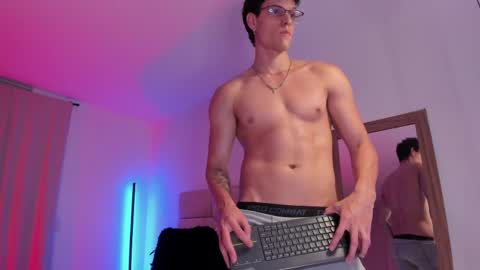 troy online show from 28, 3, 2026