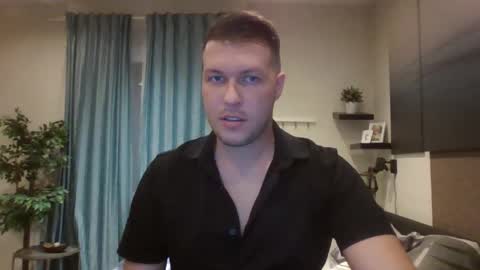 Snapshot of markster9696 chatting on 4, 3, 2025 markster9696 online show from 4, 3, 2025