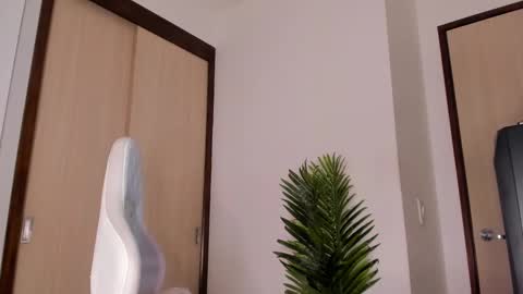 markus... Y online show from 12, 2, 2025