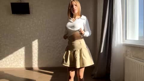 Olivia online show from 4, 11, 2025