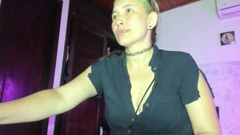 Snapshot of marly7890 chatting on 19, 10, 2025 marly online show from 19, 10, 2025