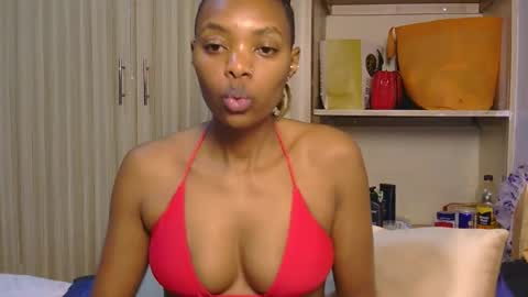 Snapshot of marly_babe chatting on 5, 4, 2026 Marly online show from 5, 4, 2026