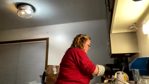 Snapshot of maroon_moon chatting on 16, 2, 2025 maroon_moon online show from 16, 2, 2025