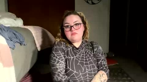 Snapshot of maroon_moon chatting on 18, 2, 2025 maroon_moon online show from 18, 2, 2025