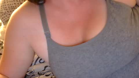 Snapshot of marriedcouple9 chatting on 11, 7, 2026 Jess and Nick online show from 11, 7, 2026