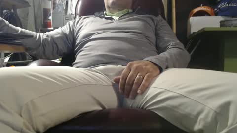 Snapshot of marrieddad19751975 chatting on 22, 9, 2025 only fans marrieddad19751975 online show from 22, 9, 2025