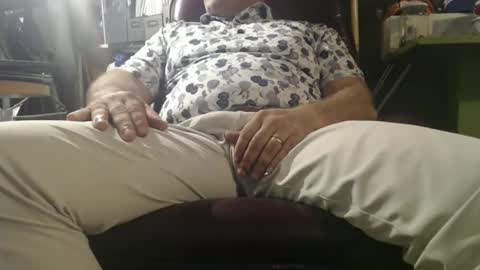 Snapshot of marrieddad19751975 chatting on 27, 9, 2025 only fans marrieddad19751975 online show from 27, 9, 2025