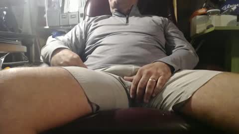 Snapshot of marrieddad19751975 chatting on 2, 10, 2025 only fans marrieddad19751975 online show from 2, 10, 2025