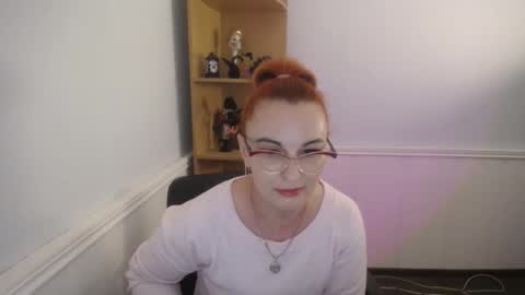 Snapshot of marrilove_ chatting on 2, 4, 2026 marrilove_ online show from 2, 4, 2026