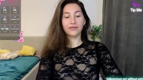 Snapshot of marrycolins chatting on 22, 10, 2025 marrycolins online show from 22, 10, 2025
