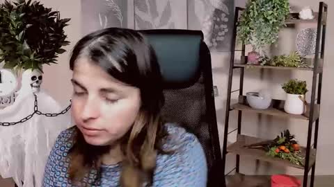 Snapshot of martaedams chatting on 4, 11, 2025 martaedams online show from 4, 11, 2025