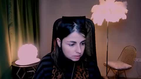 Snapshot of martaedams chatting on 5, 12, 2025 martaedams online show from 5, 12, 2025