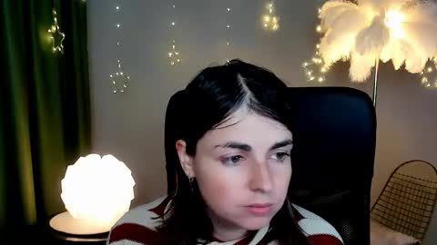 Snapshot of martaedams chatting on 17, 12, 2025 martaedams online show from 17, 12, 2025