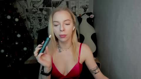 Martha Cameron online show from 17, 12, 2024