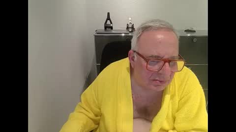Snapshot of martin_1947 chatting on 2, 3, 2025 martin_1947 online show from 2, 3, 2025