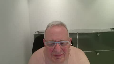 Snapshot of martin_1947 chatting on 11, 6, 2026 martin_1947 online show from 11, 6, 2026
