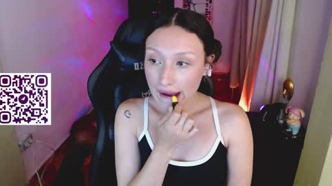 Snapshot of martina_adams chatting on 4, 1, 2025 mari online show from 4, 1, 2025