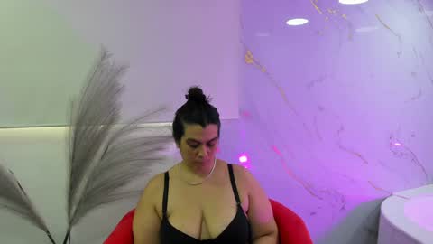 Snapshot of martina_foxy_ chatting on 2, 2, 2025 MARTINA online show from 2, 2, 2025