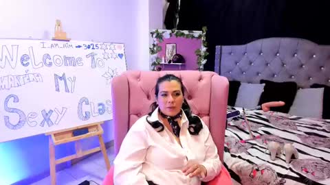 Snapshot of martina_foxy_ chatting on 7, 3, 2025 MARTINA online show from 7, 3, 2025