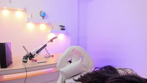 Snapshot of martina_foxy_ chatting on 18, 10, 2025 MARTINA online show from 18, 10, 2025