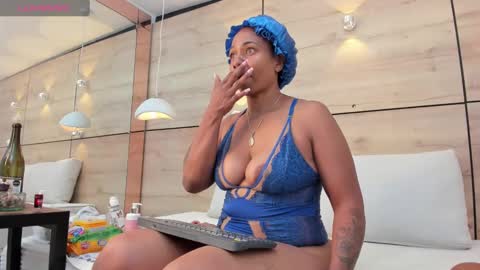 martina touss  online show from 7, 3, 2025