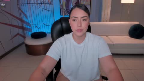 Snapshot of martinnabonnet chatting on 11, 1, 2025 Martinna Bonnet online show from 11, 1, 2025