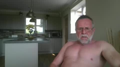 martinrgbxxxx online show from 26, 4, 2026