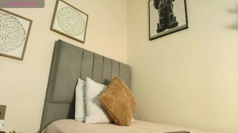 mary_cute9 online show from 16, 4, 2026