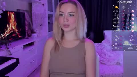 Snapshot of mary_romance chatting on 2, 10, 2025 Mary online show from 2, 10, 2025