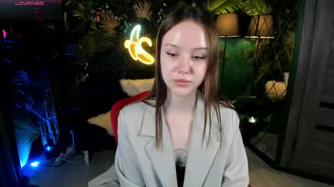 Snapshot of mary_sparkle_ chatting on 2, 6, 2026 yours fetish mary online show from 2, 6, 2026