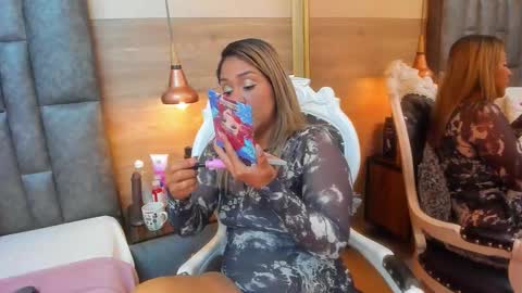 maryhawkey online show from 20, 2, 2026