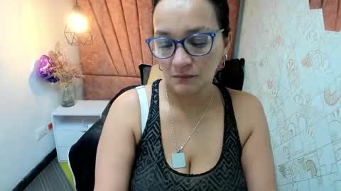 Snapshot of marylinmilf chatting on 26, 11, 2025 Marylin online show from 26, 11, 2025