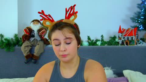 Snapshot of marymurrays chatting on 22, 12, 2024 MaryMurrays online show from 22, 12, 2024