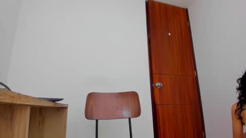 3 online show from 8, 4, 2026