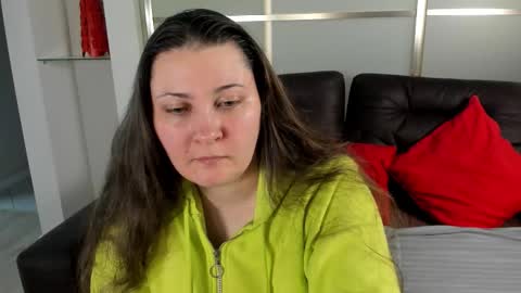 Snapshot of maryswon chatting on 10, 9, 2025 Mary online show from 10, 9, 2025