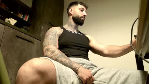 Snapshot of masculineguy69 chatting on 23, 5, 2026 masculineguy69 online show from 23, 5, 2026